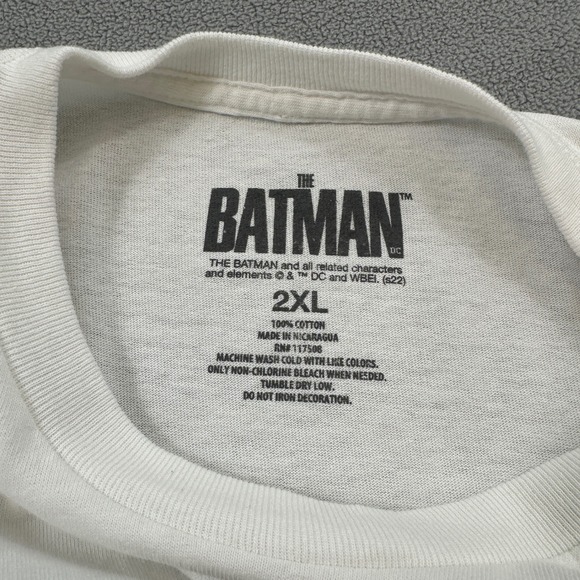 NWT The Batman Shirt 2XL Mens DC Comics White Movie Graphic Tee Robert Pattinson - Picture 3 of 6
